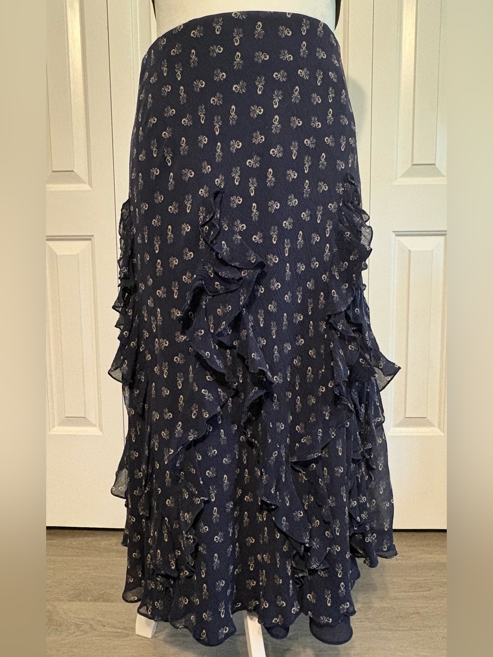 RALPH LAUREN, Silk Navy Floral Print Ruffle Skirt, Size 2X